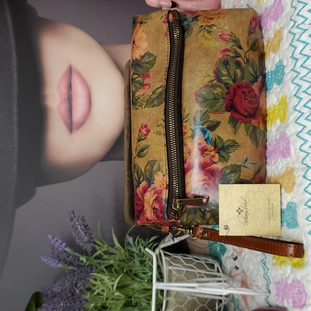 Patricia Nash Victorian Valerie, Fold Over Wristlet/ Clutch